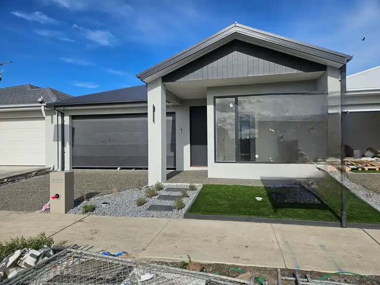 77 Brown Boulevard, Donnybrook VIC 3064