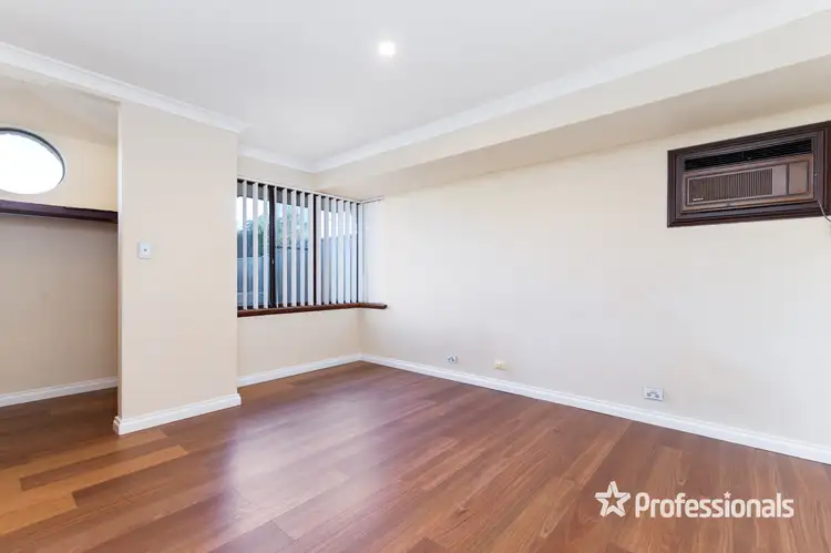 Seventh view of Homely house listing, 15 Lagoon Heights, Ballajura WA 6066