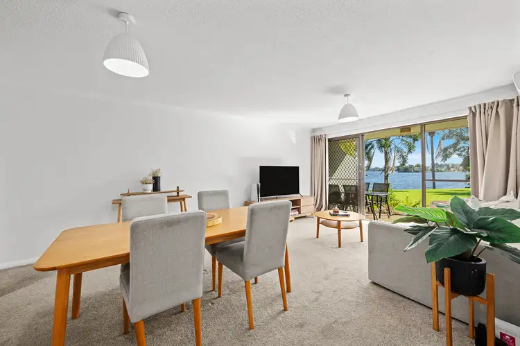 Fifth view of Homely unit listing, 2/111 Markeri Street, Mermaid Waters QLD 4218
