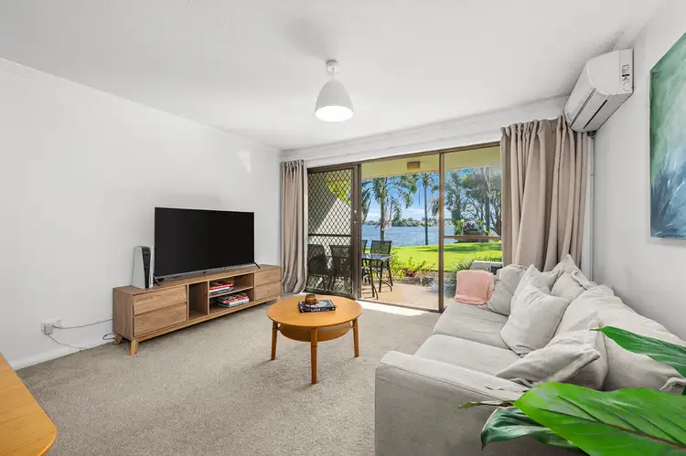 Sixth view of Homely unit listing, 2/111 Markeri Street, Mermaid Waters QLD 4218