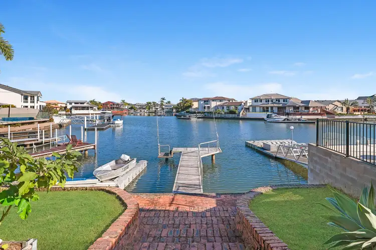 21 Sundance Way, Runaway Bay QLD 4216
