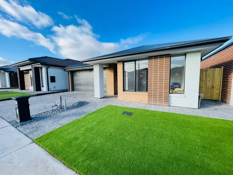 10 Bawley Road, Donnybrook VIC 3064