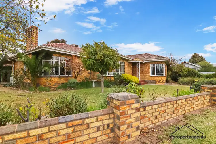 Second view of Homely house listing, 4 Kalimna Avenue, Horsham VIC 3400