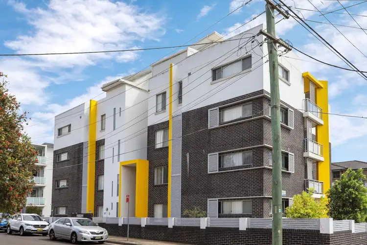 9/29-31 Cross St, Guildford NSW 2161