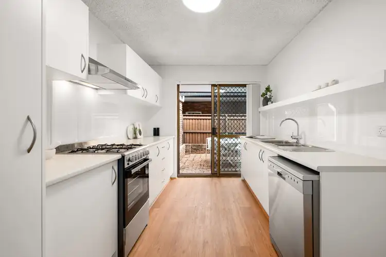 Sixth view of Homely unit listing, 2/12 Ridley Street, Auchenflower QLD 4066