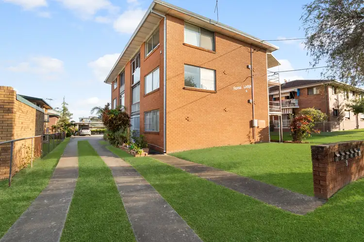 4/9 Meredith Street, Redcliffe QLD 4020
