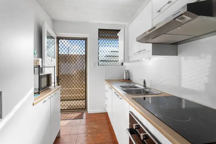 Third view of Homely unit listing, 4/9 Meredith Street, Redcliffe QLD 4020