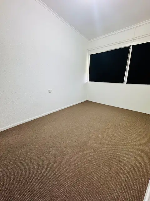 Fifth view of Homely unit listing, 5/10 Havana Key, Broadbeach Waters QLD 4218