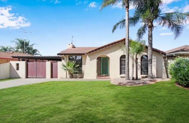 8 Albatross Avenue, Hinchinbrook NSW 2168