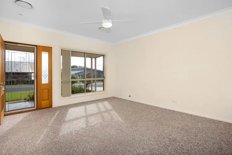 Fifth view of Homely house listing, 5 Kavanagh Circuit, Temora NSW 2666