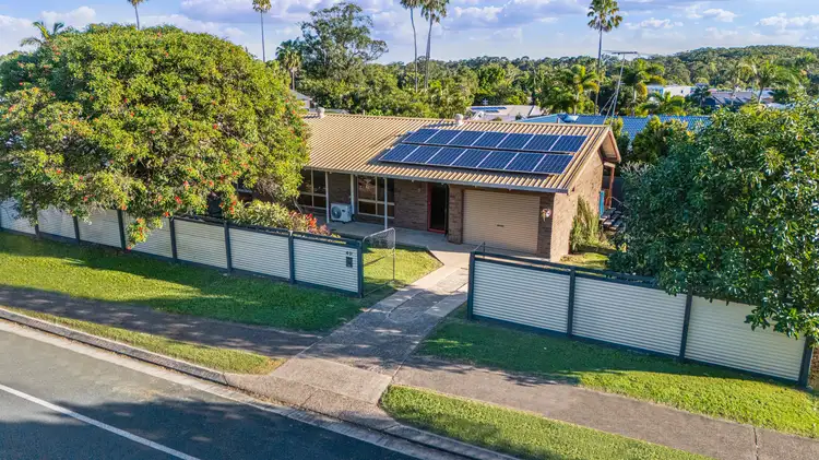 40 Palm Drive, Mooloolaba QLD 4557