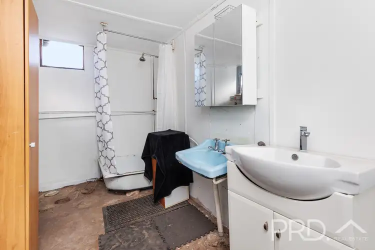 Sixth view of Homely house listing, 32 Vyner Street, Tumut NSW 2720