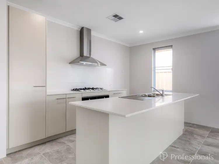13 Barr Way, Two Rocks WA 6037