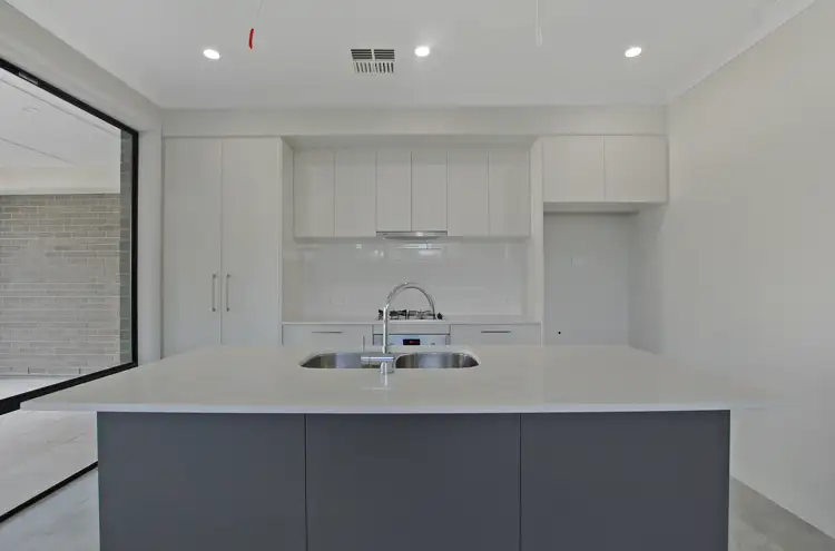 2/18B Fifth Street, Brompton SA 5007