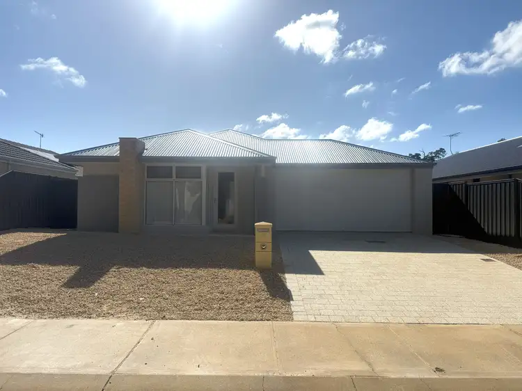 6A Whittaker Way, Waroona WA 6215