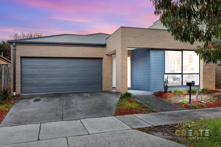 Second view of Homely house listing, 29 Queen Circuit, Sunshine VIC 3020