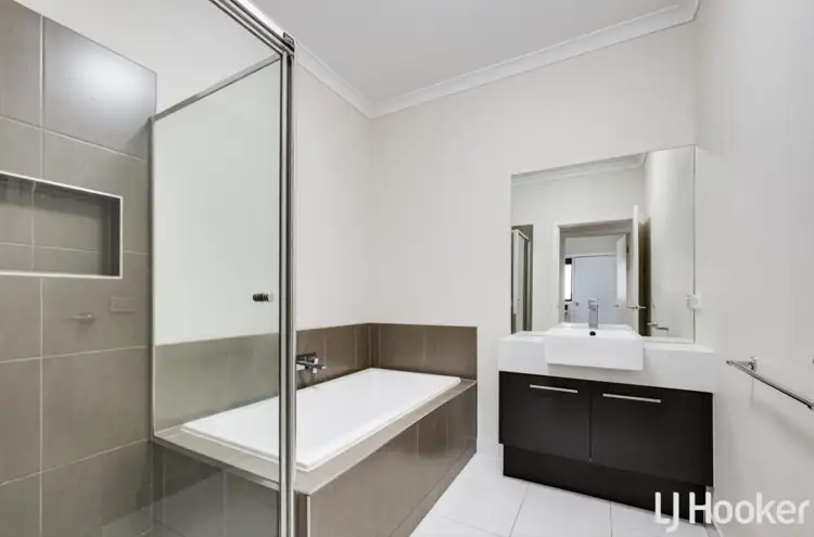 Third view of Homely house listing, 8 Halford Way, Strathtulloh VIC 3338