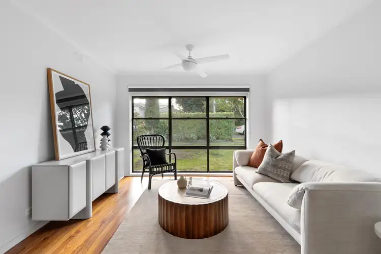Fourth view of Homely house listing, 15 Jennifer Court, Macleod VIC 3085