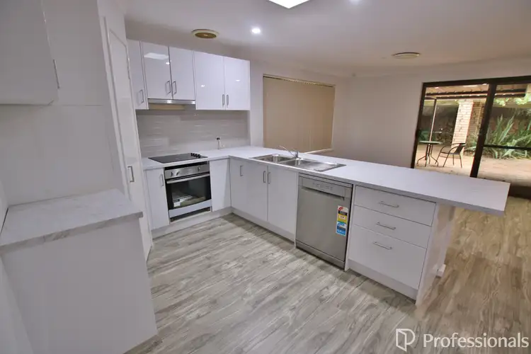 15 Jade Street, Mount Richon WA 6112