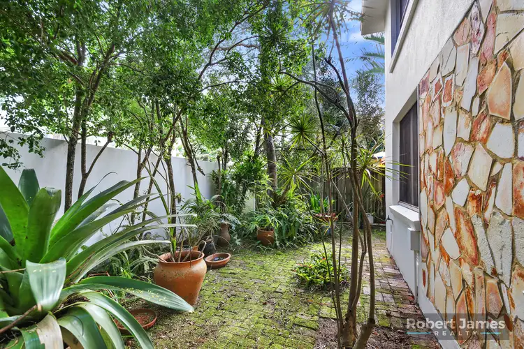 Fifth view of Homely unit listing, 1/18 William Street, Noosaville QLD 4566