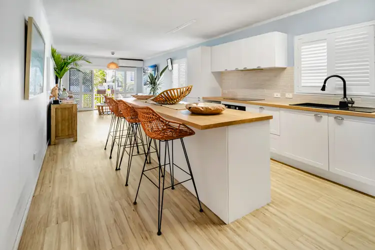 1/28 Sunrise Boulevard, Surfers Paradise QLD 4217
