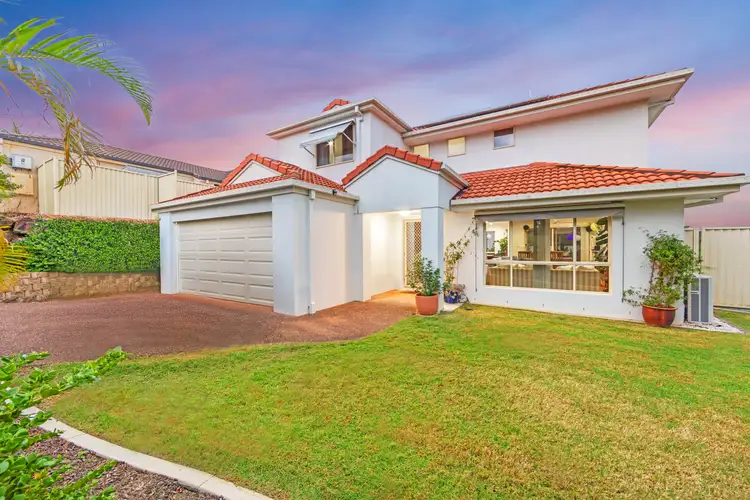 10 Mellissah Crescent, Arundel QLD 4214