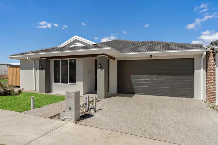 6 Fairhill Road