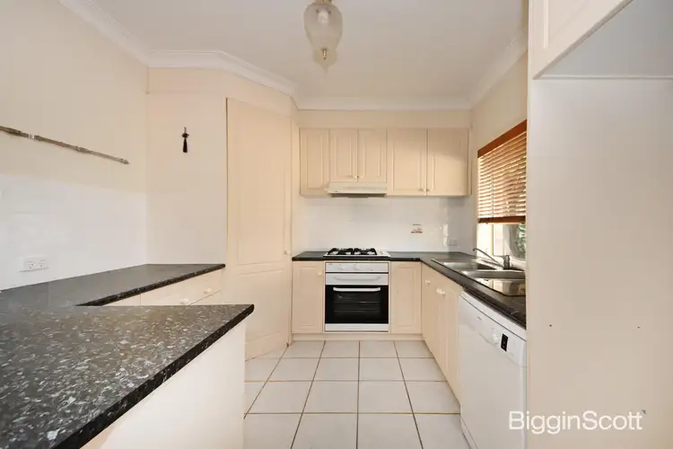 Fourth view of Homely unit listing, 2/12 Marianne Way, Mount Waverley VIC 3149