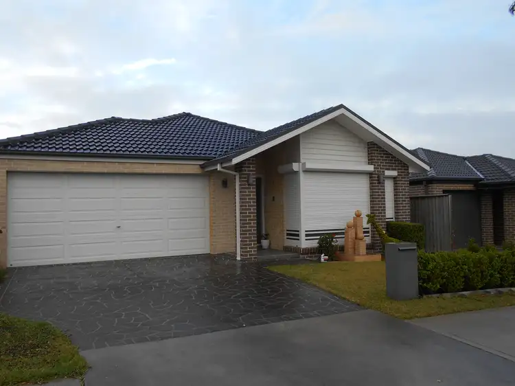 44 Stanley Avenue, Middleton Grange NSW 2171
