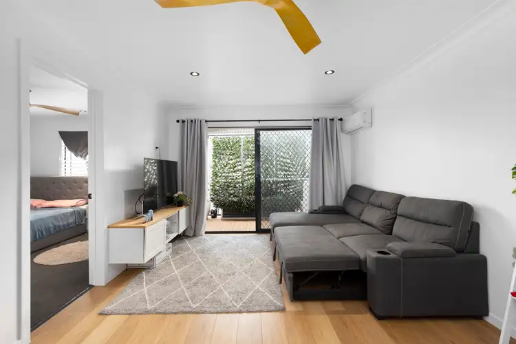 6/129 Muir Street, Labrador QLD 4215