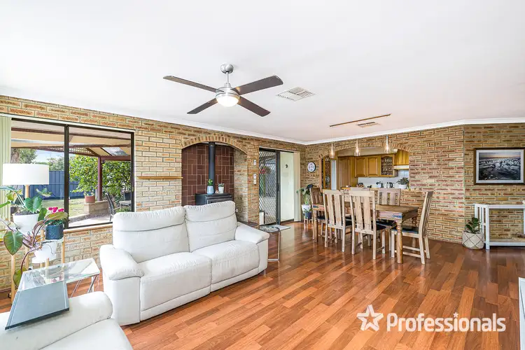 17 Backhouse Road, Kingsley WA 6026