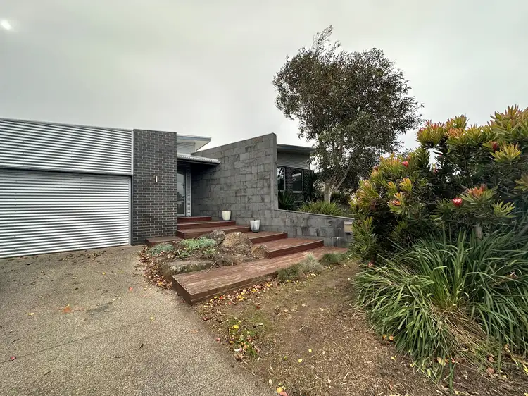 5 Mariner Court, Port Fairy VIC 3284