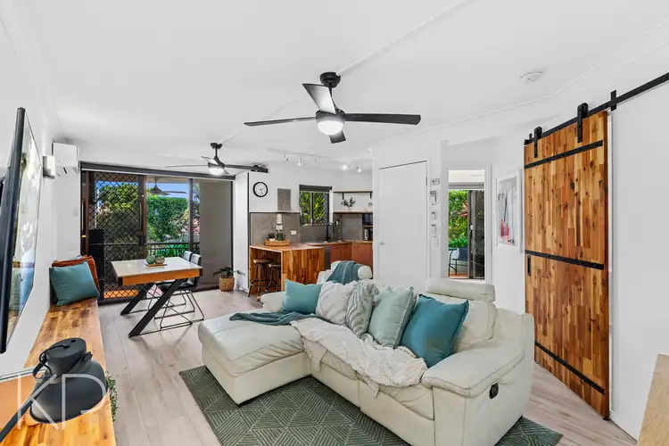 2/5 Fourth Avenue, Burleigh Heads QLD 4220