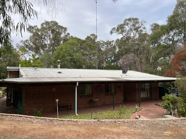 11 Green Way, Leschenault WA 6233