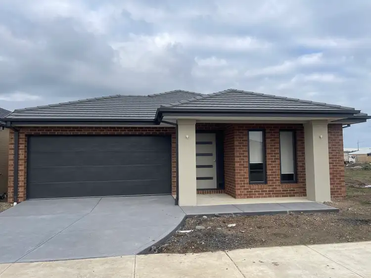 16 Awbridge Drive, Donnybrook VIC 3064