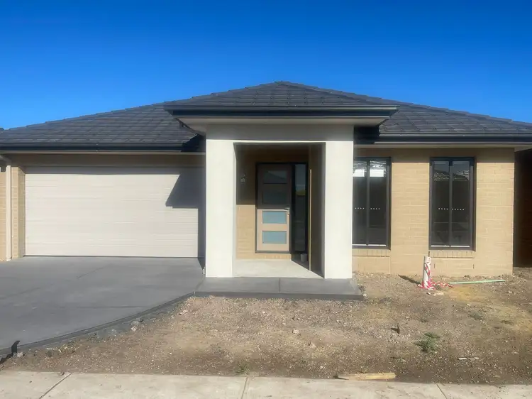 16 Awbridge Drive, Donnybrook VIC 3064