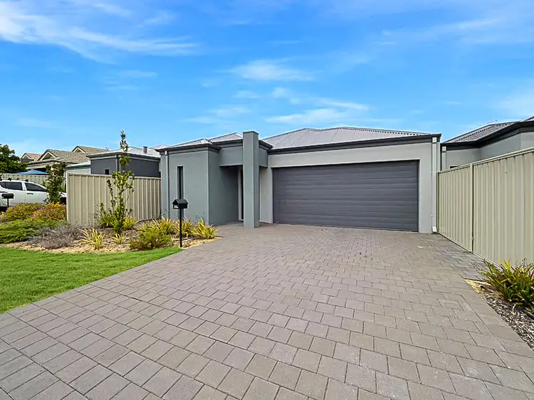 34b Kemp Street, Pearsall WA 6065