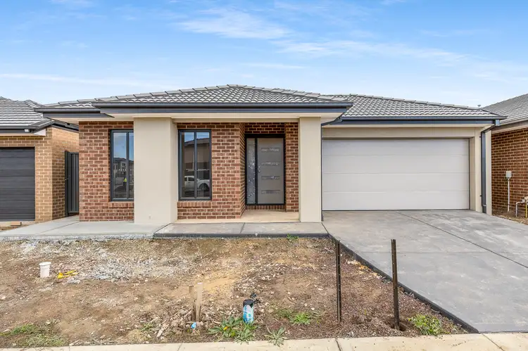 71 Watercolour Boulevard, Clyde North VIC 3978