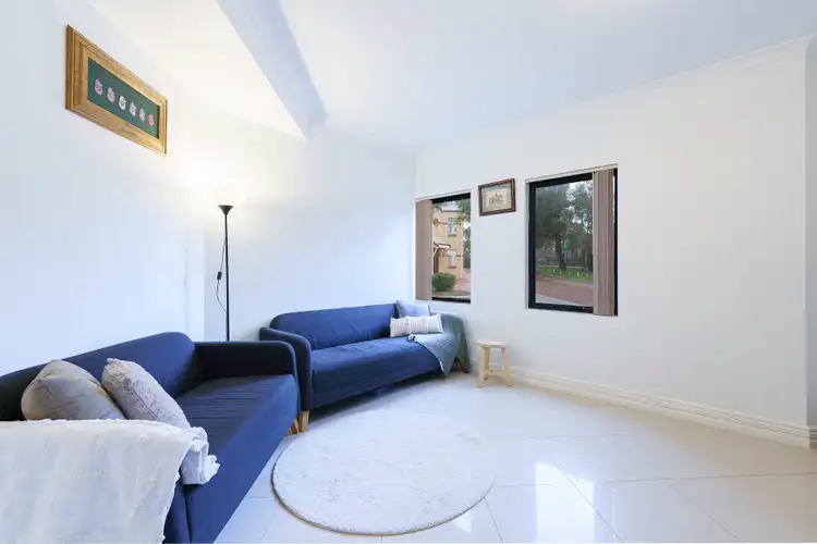 Sixth view of Homely house listing, 1 Alberta Pocket, Joondalup WA 6027
