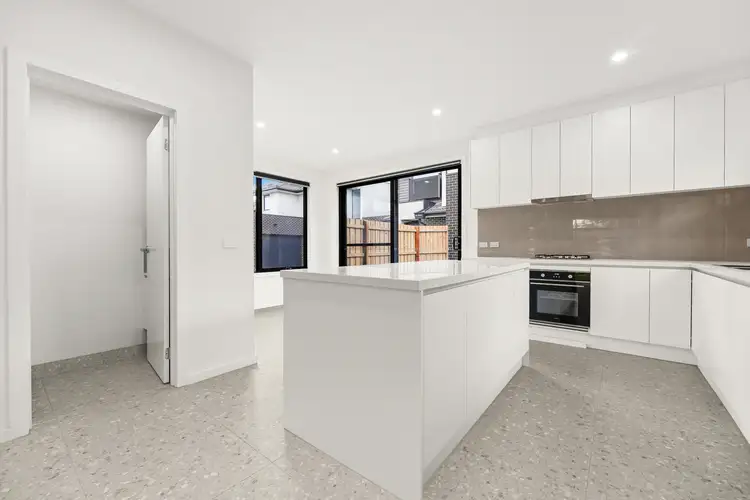 Fifth view of Homely townhouse listing, 4/4 The Glen, Frankston VIC 3199