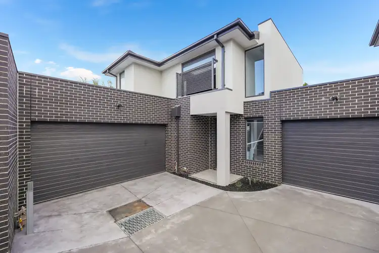 2/4 The Glen, Frankston VIC 3199