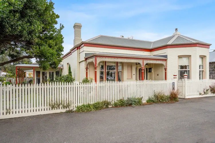 9 Cox Street, Port Fairy VIC 3284
