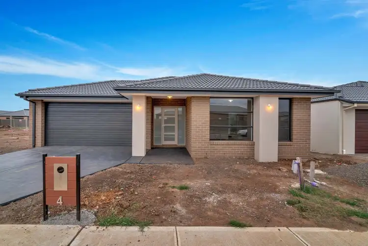 4 Sapphire Road, Cobblebank VIC 3338