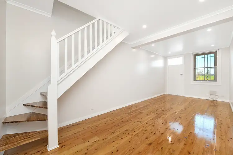 32 Campbell Road, Alexandria NSW 2015