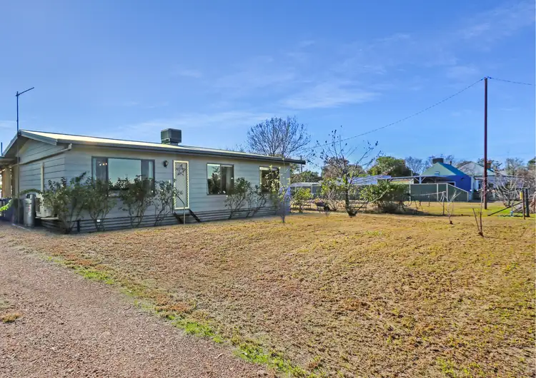 12 Talbot Street, Quandialla NSW 2721