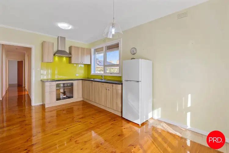 60 Curtin Street