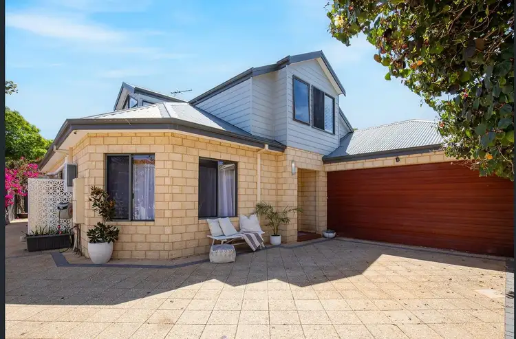 52A Nicholas Crescent, Hilton WA 6163