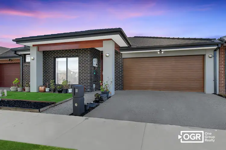 5 Rochford Drive, Donnybrook VIC 3064