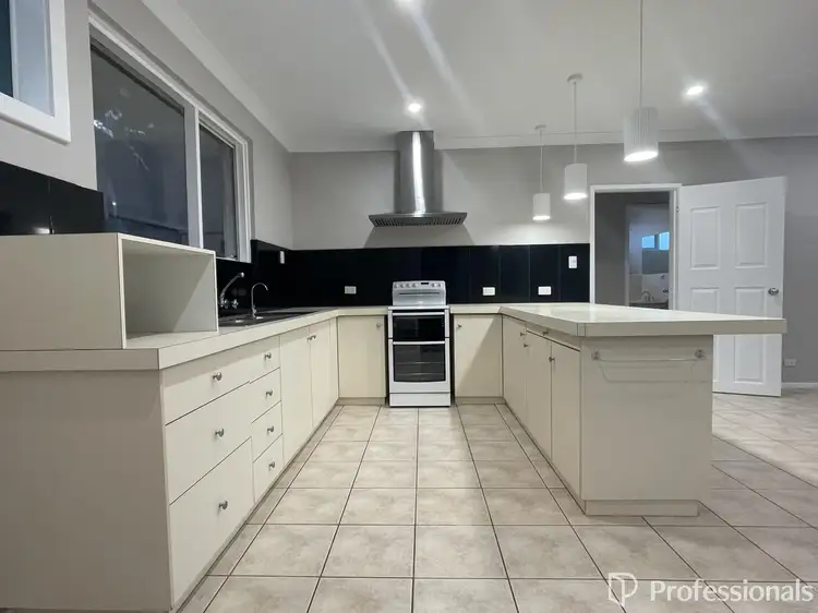15 Carfax Place, Two Rocks WA 6037