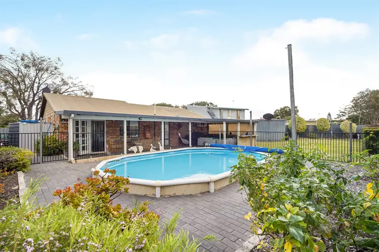 5 Aitken Place